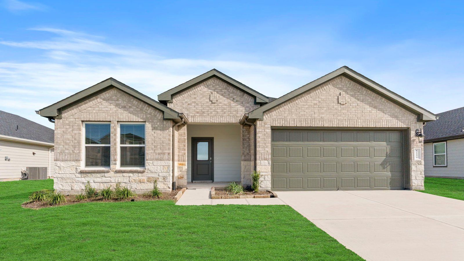 Exterior:Elevation Image 0.