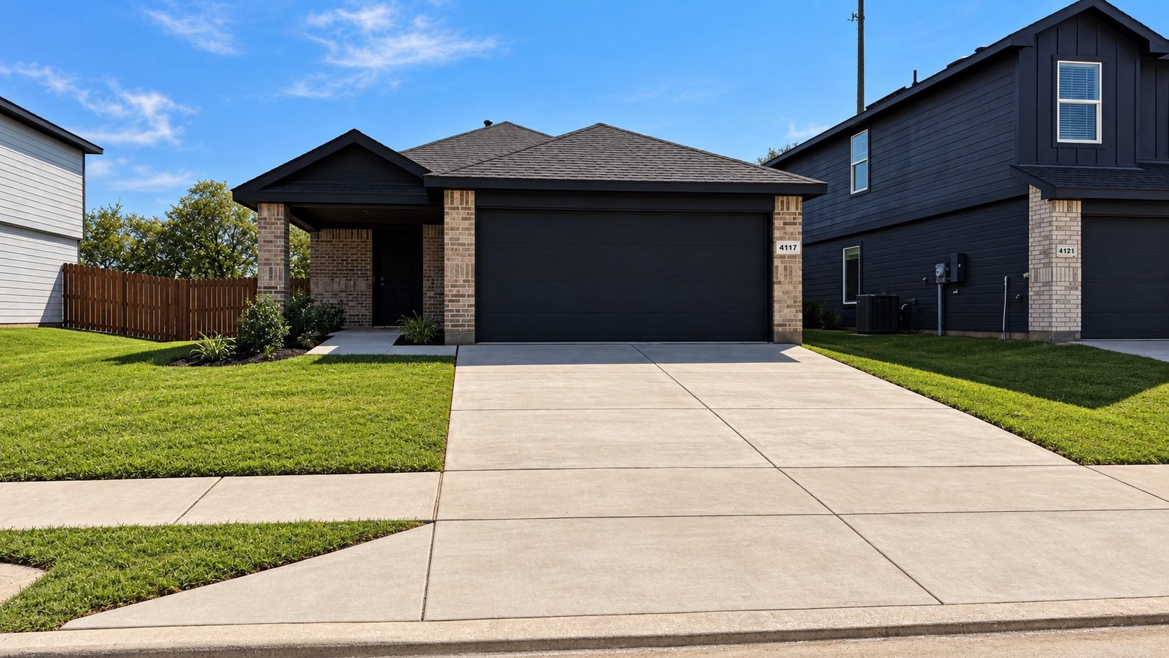 Exterior:Elevation Image 0.