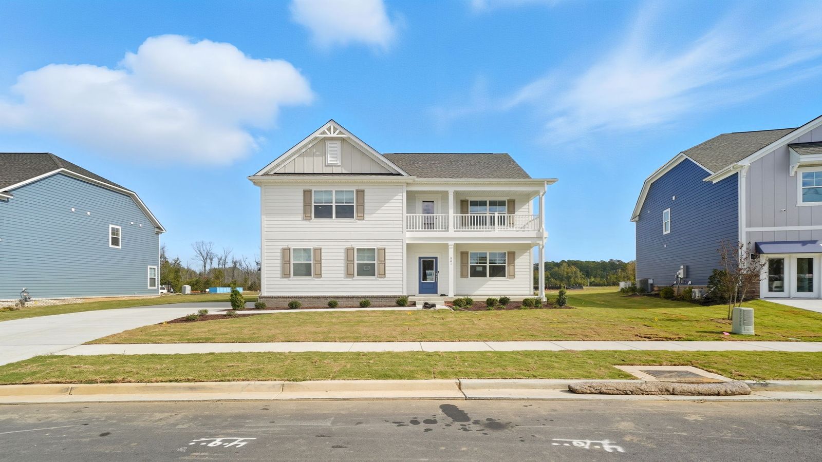 Exterior:Elevation Image 0.