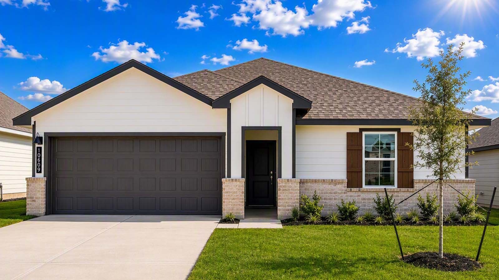 Exterior:Elevation Image 0.