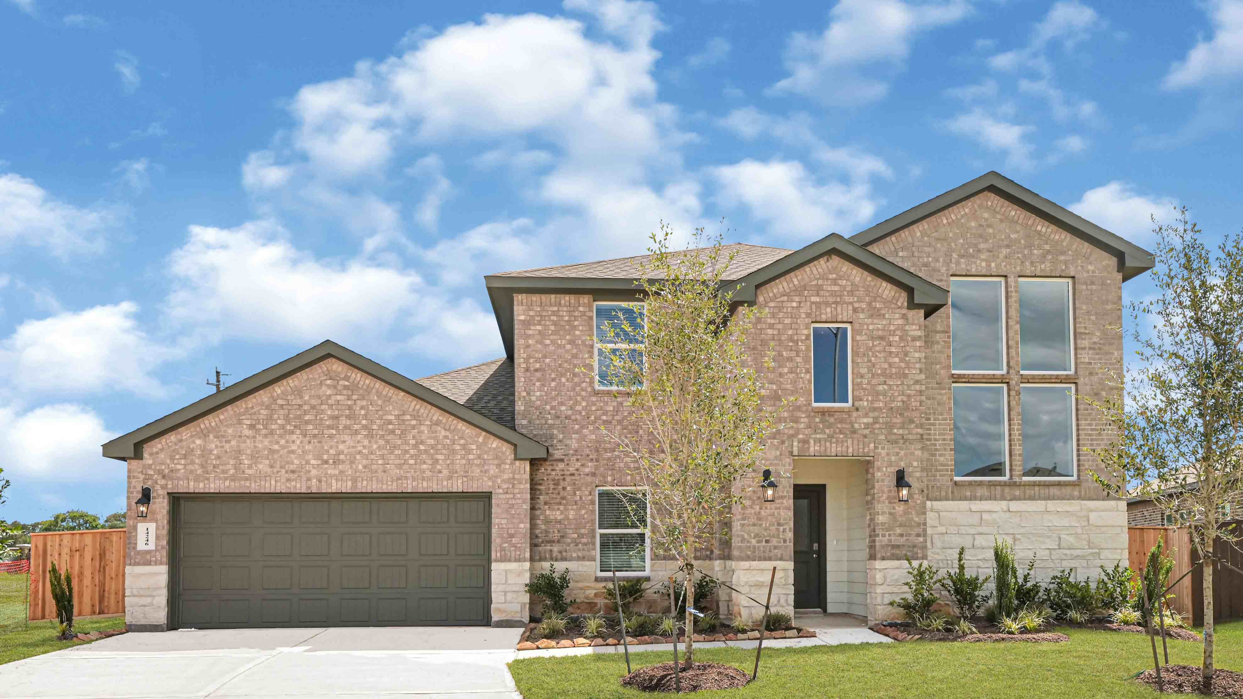 Exterior:Elevation Image 0.