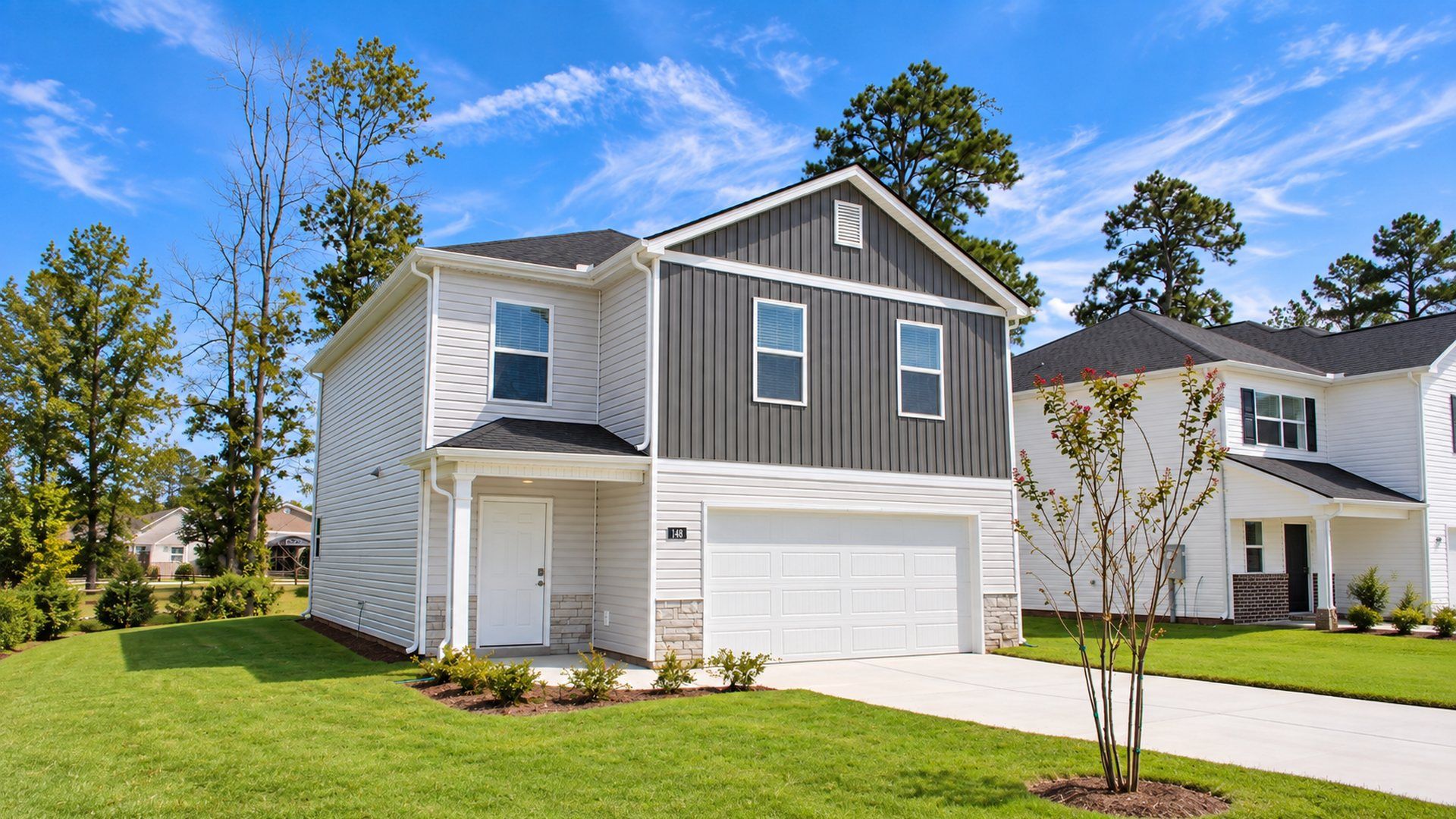 Exterior:Elevation Image 0.