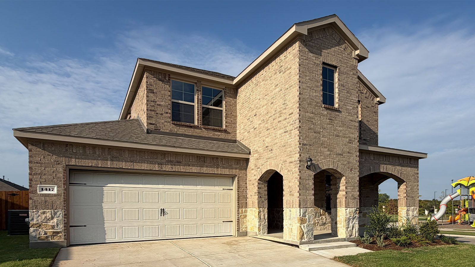 Exterior:Elevation Image 0.