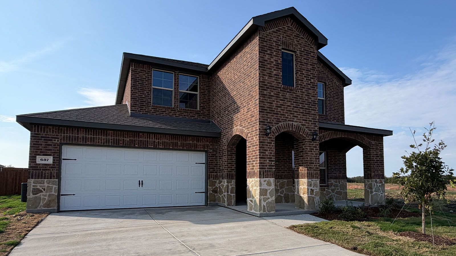 Exterior:Elevation Image 0.