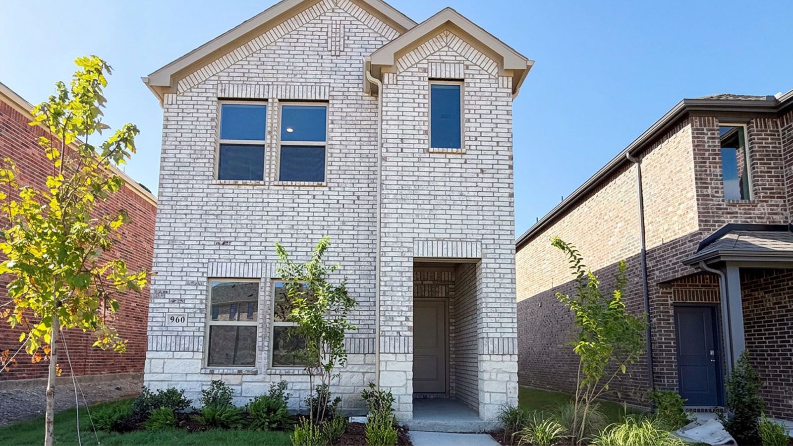 Exterior:Elevation Image 0.
