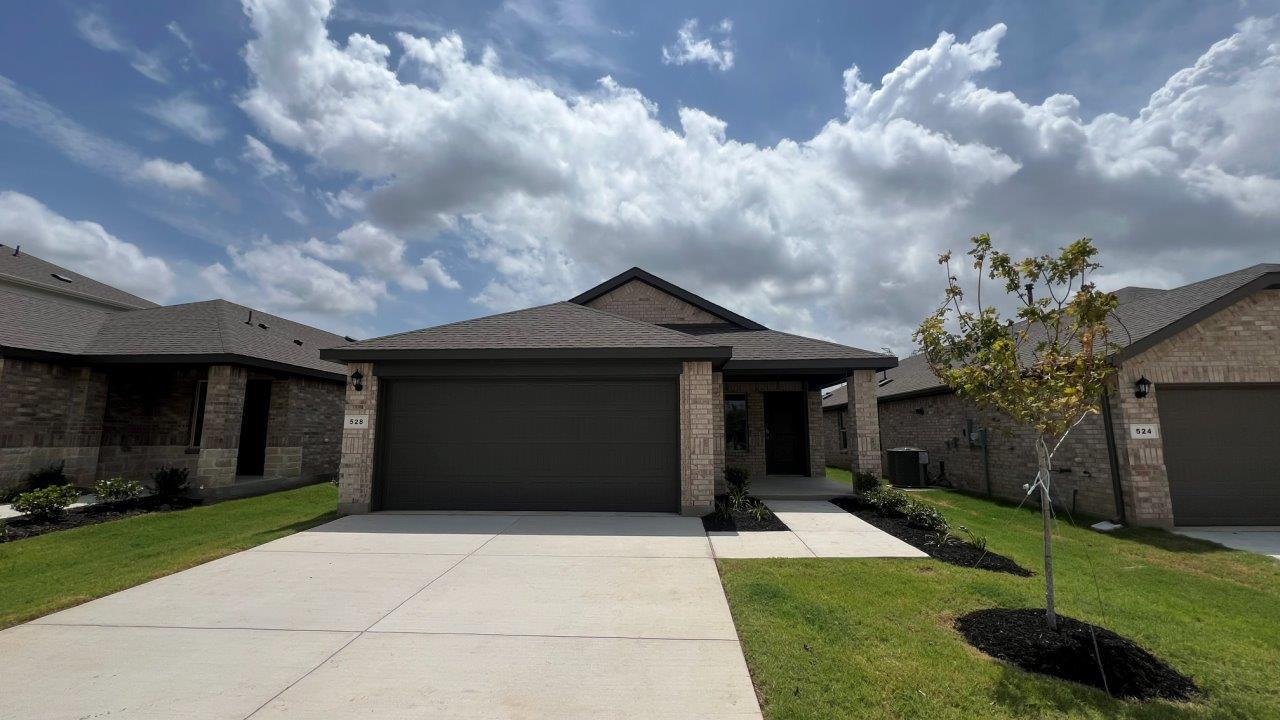 Exterior:Elevation Image 0.