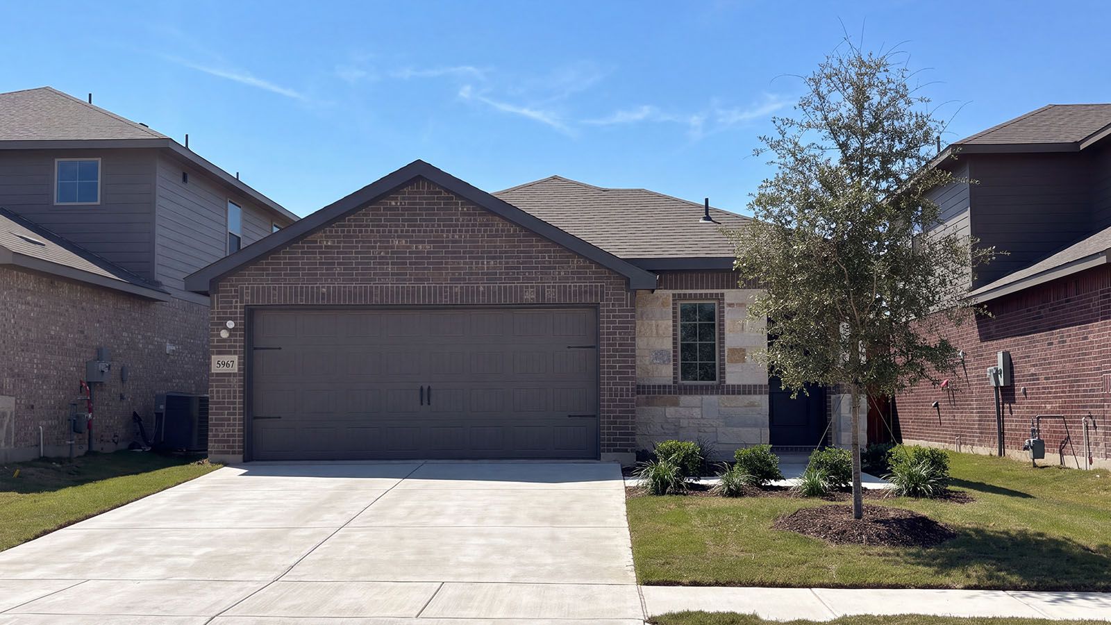 Exterior:Elevation Image 0.