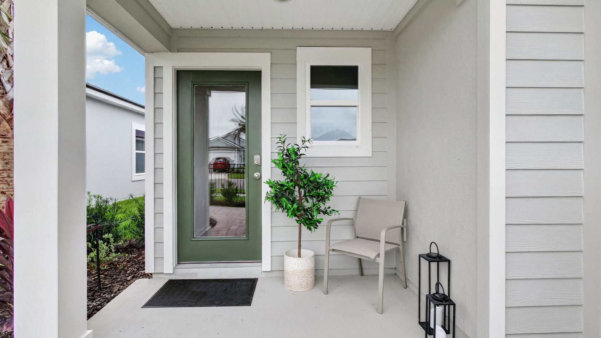 Exterior:Elevation Image 1.