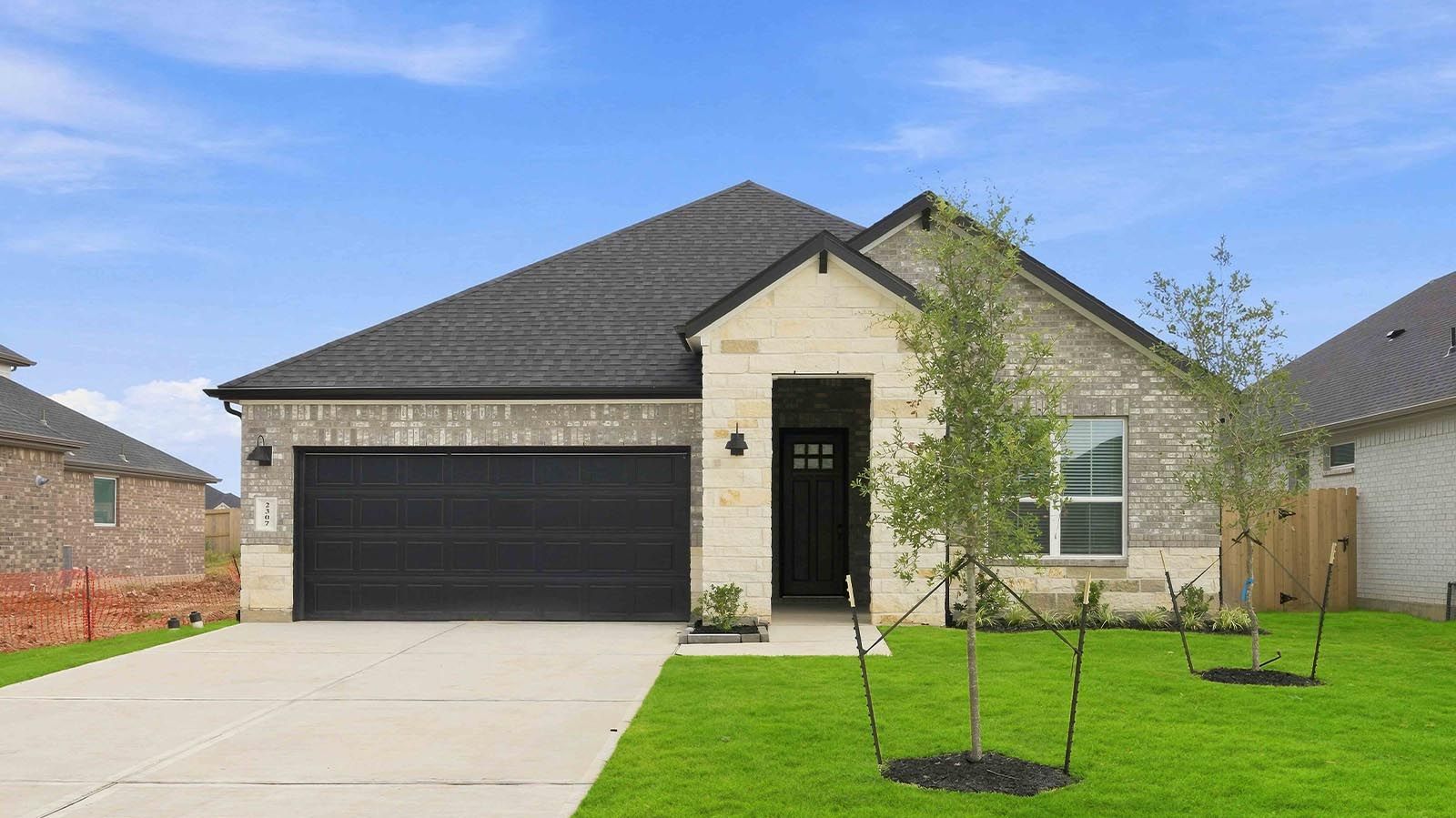 Exterior:Elevation Image 0.