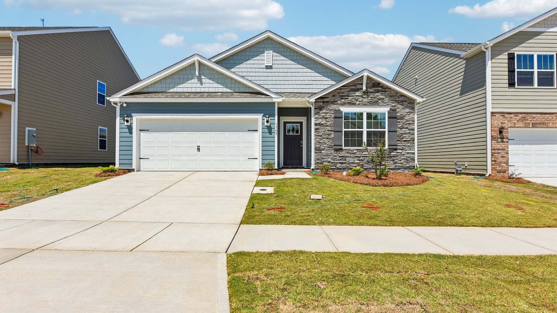 Exterior:Elevation Image 0.