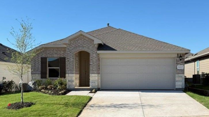 Exterior:Elevation Image 0.