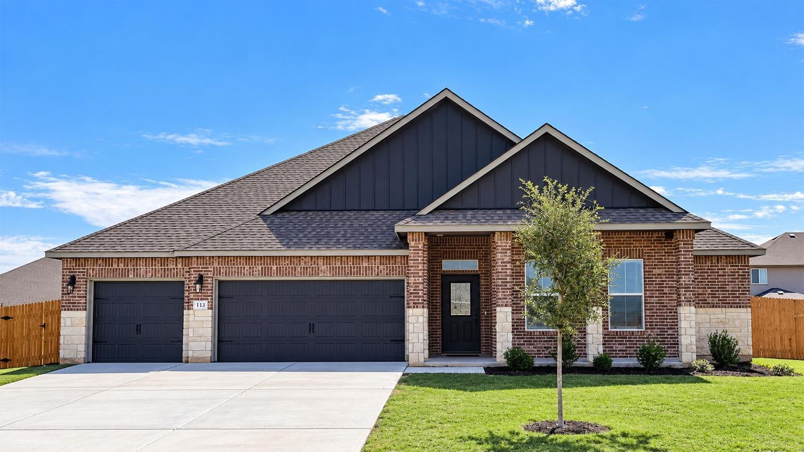 Exterior:Elevation Image 0.
