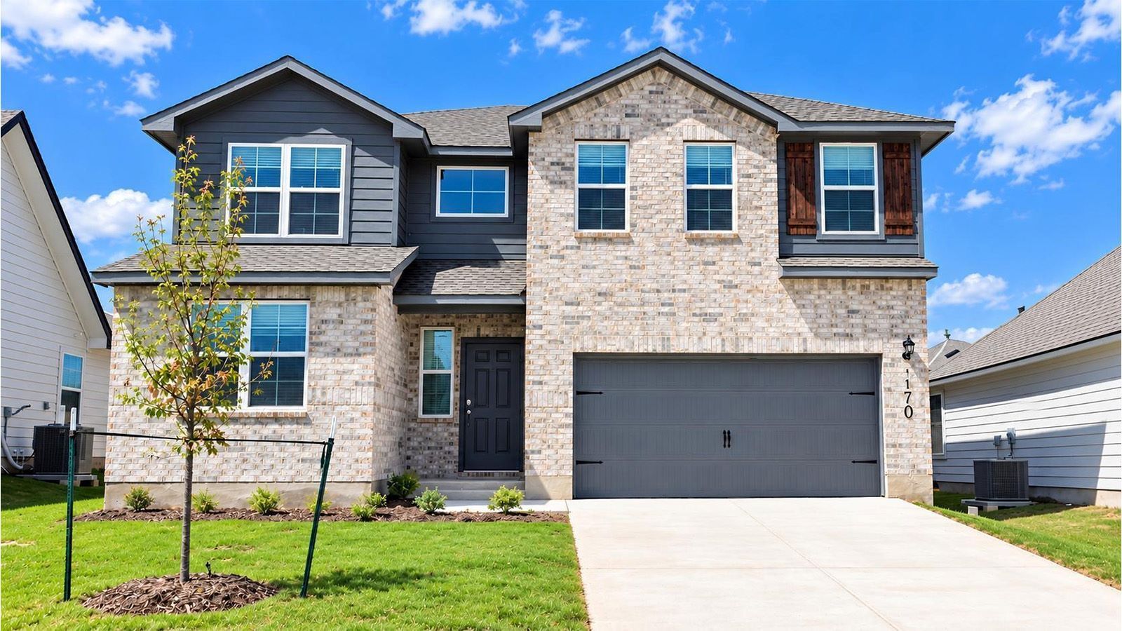 Exterior:Elevation Image 0.