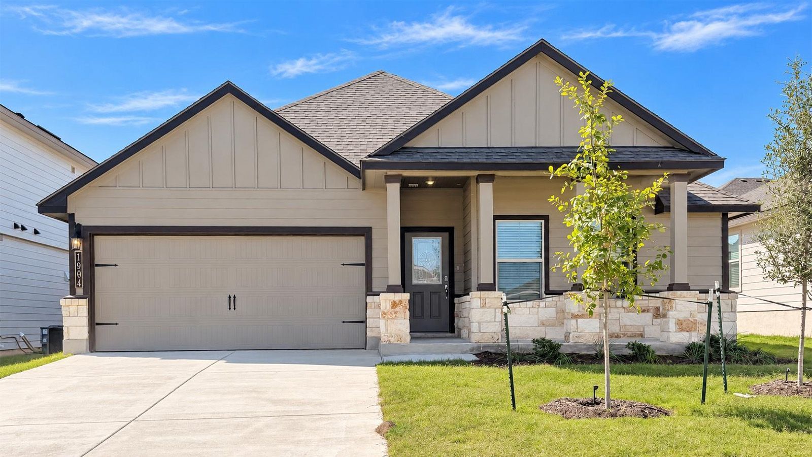 Exterior:Elevation Image 0.