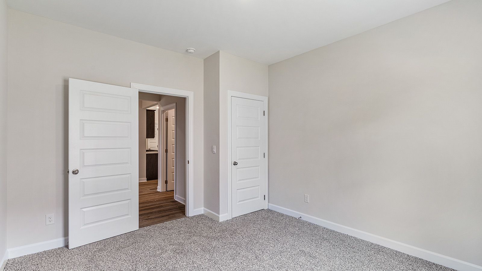 Exterior:Elevation Image 19.