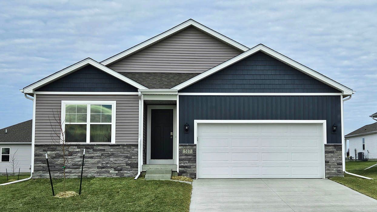 Exterior:Elevation Image 0.