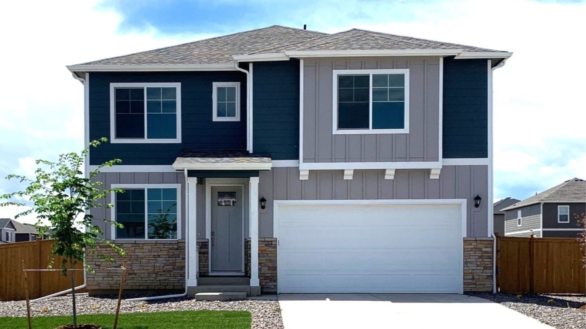 Exterior:Elevation Image 0.