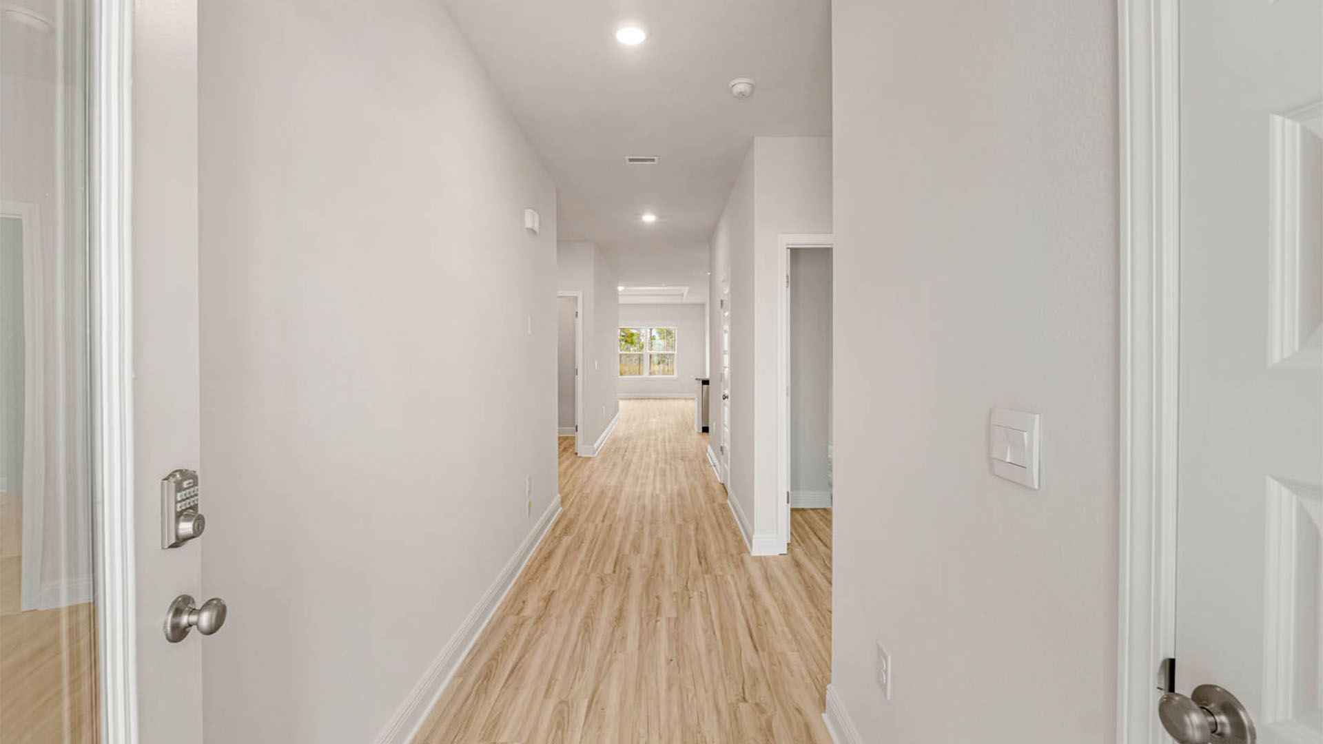Exterior:Elevation Image 2.