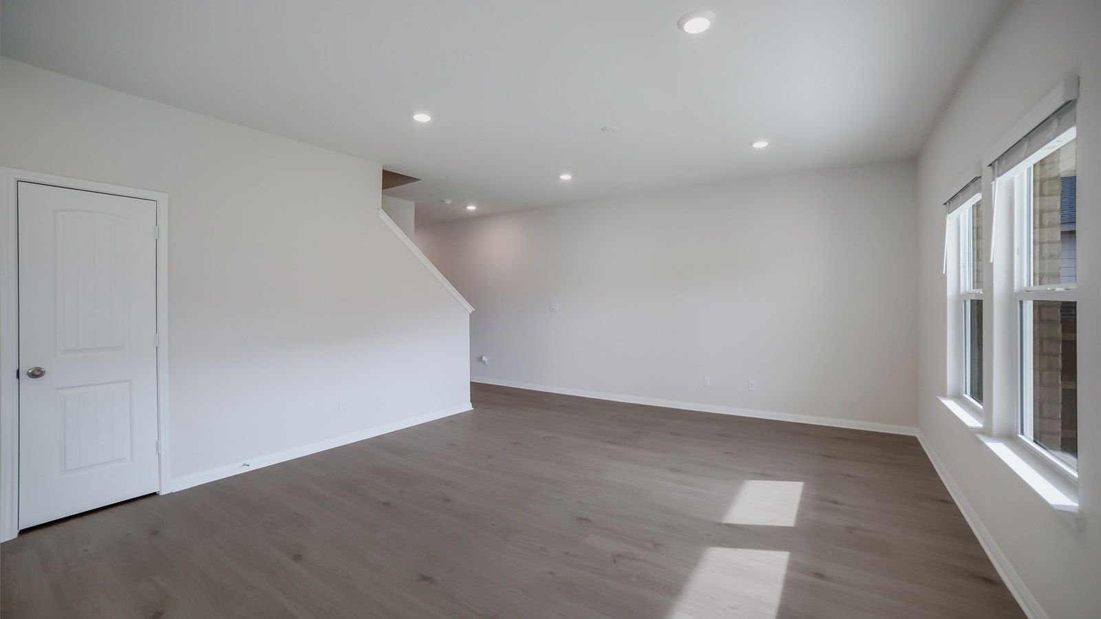 Exterior:Elevation Image 1.