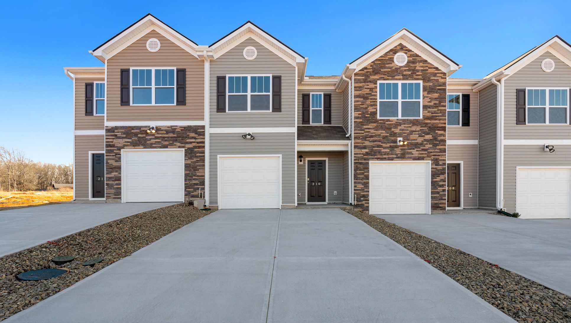 Exterior:Elevation Image 0.