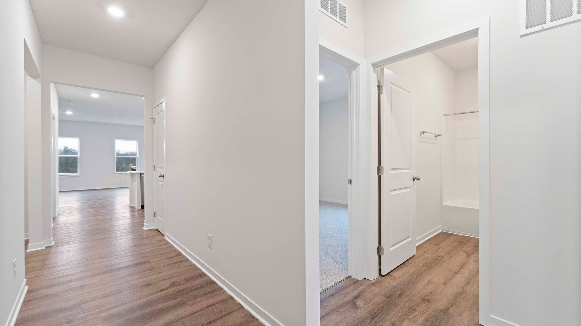 Exterior:Elevation Image 1.