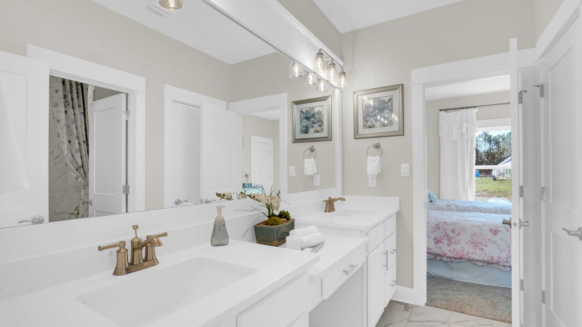 Exterior:Elevation Image 25.