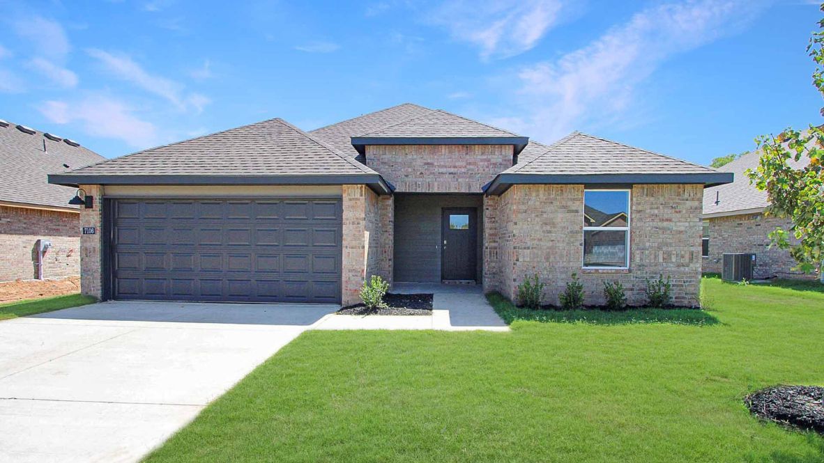 Exterior:Elevation Image 0.