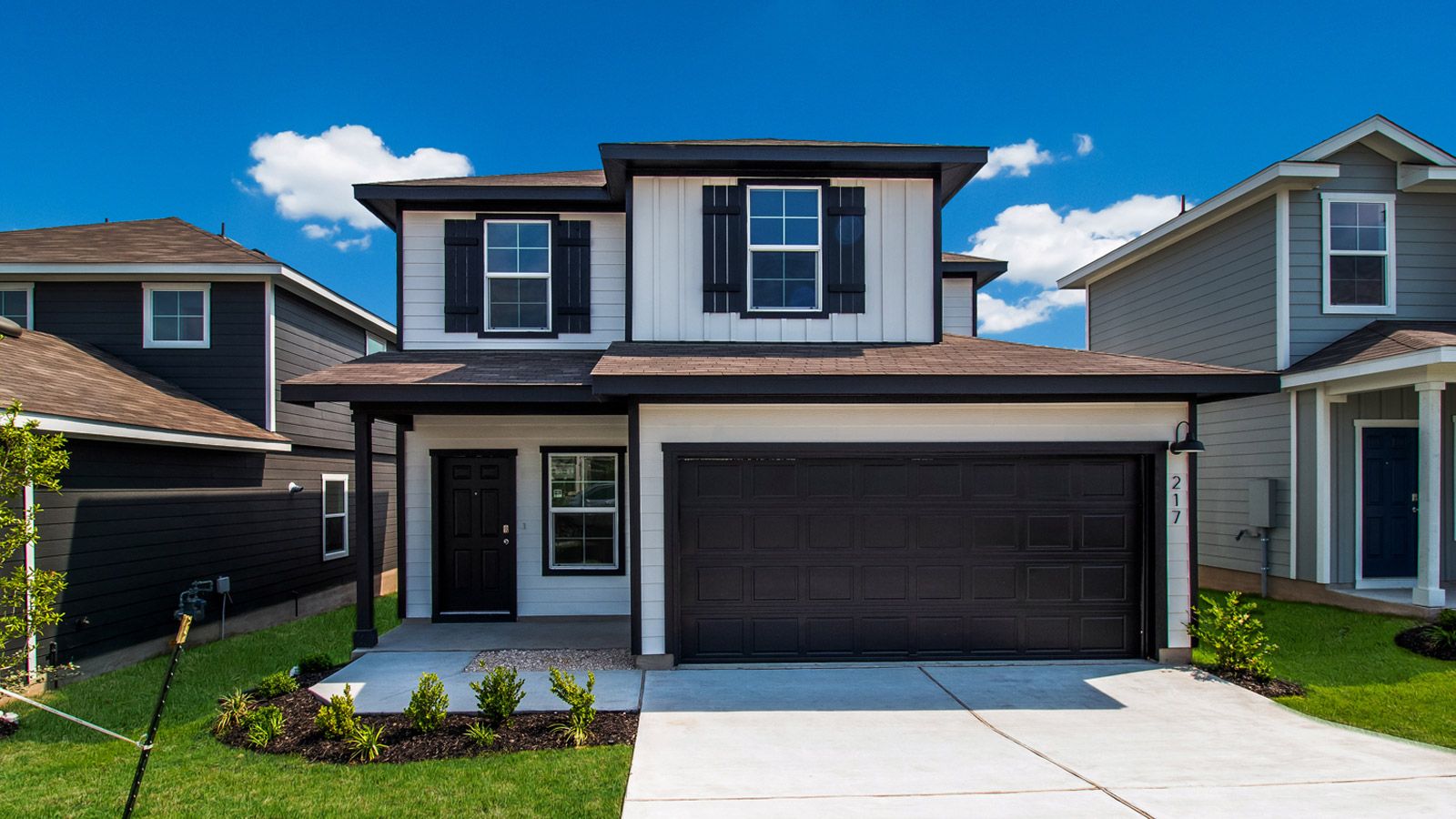 Exterior:Elevation Image 0.
