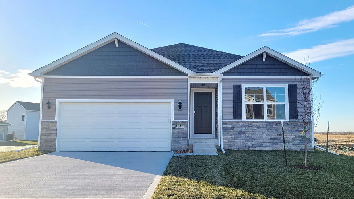 Exterior:Elevation Image 0.