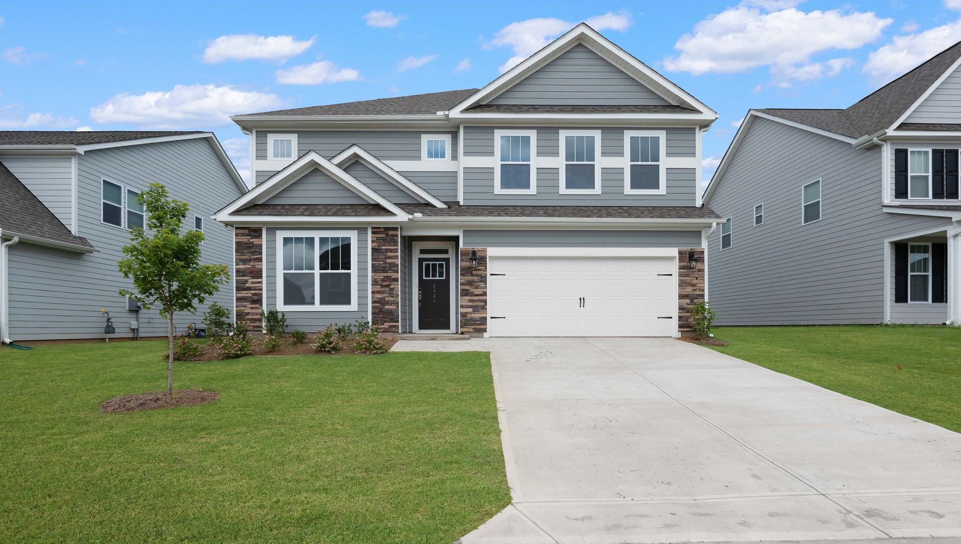 Exterior:Elevation Image 0.