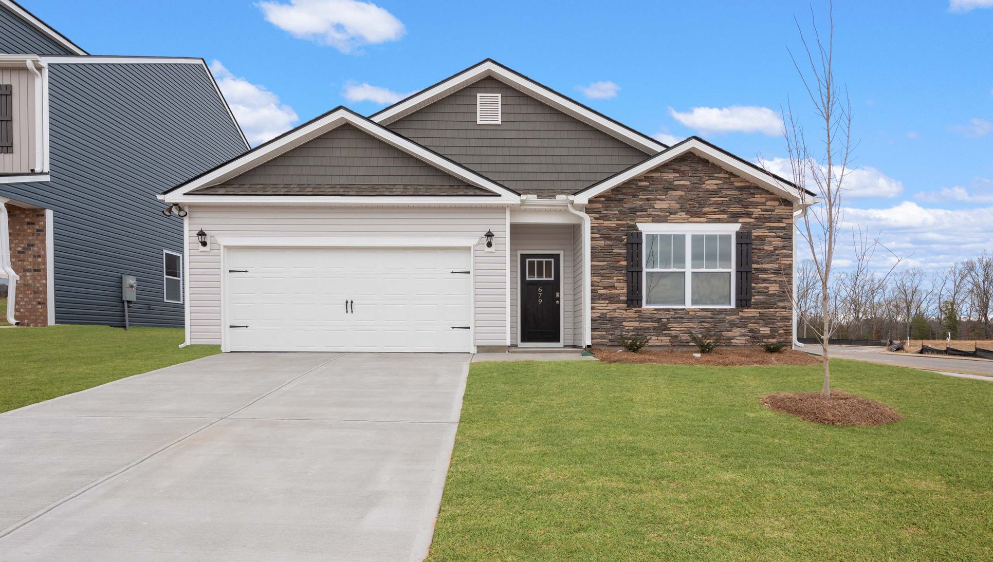 Exterior:Elevation Image 0.