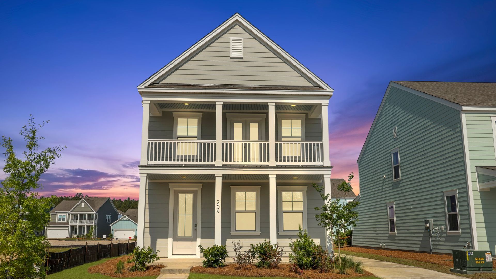 Exterior:Elevation Image 0.