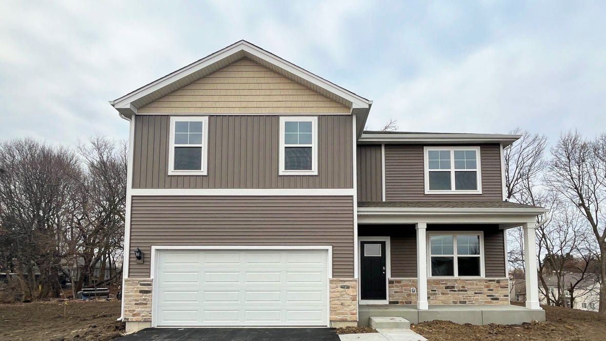 Exterior:Elevation Image 0.