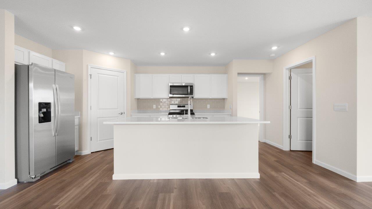 Exterior:Elevation Image 4.