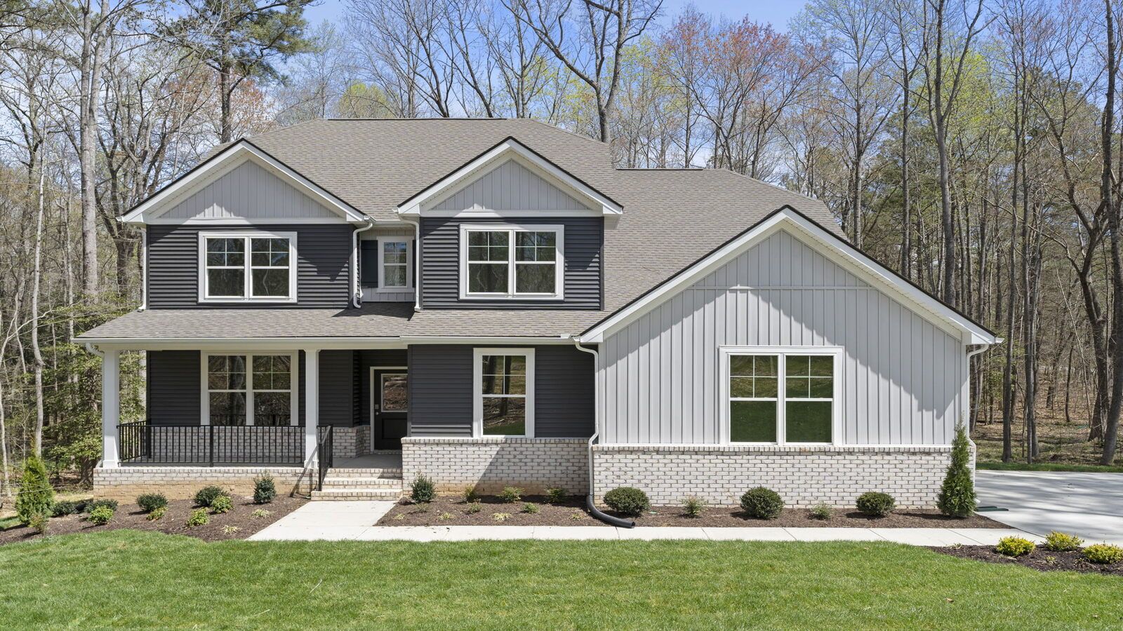 Exterior:Elevation Image 0.