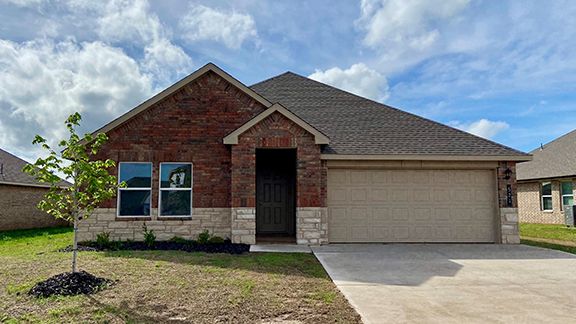 Exterior:Elevation Image 0.