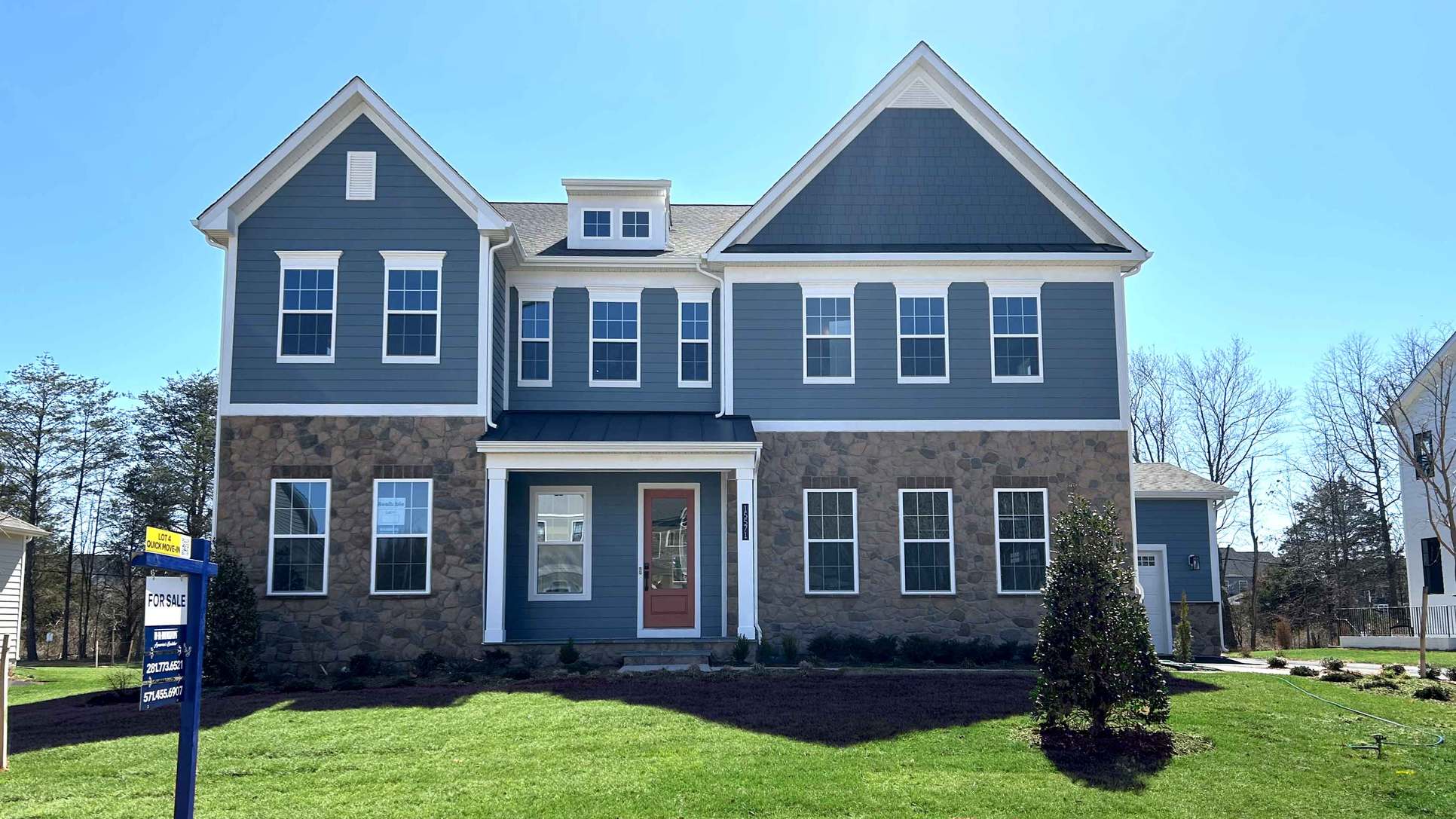 Exterior:Elevation Image 0.