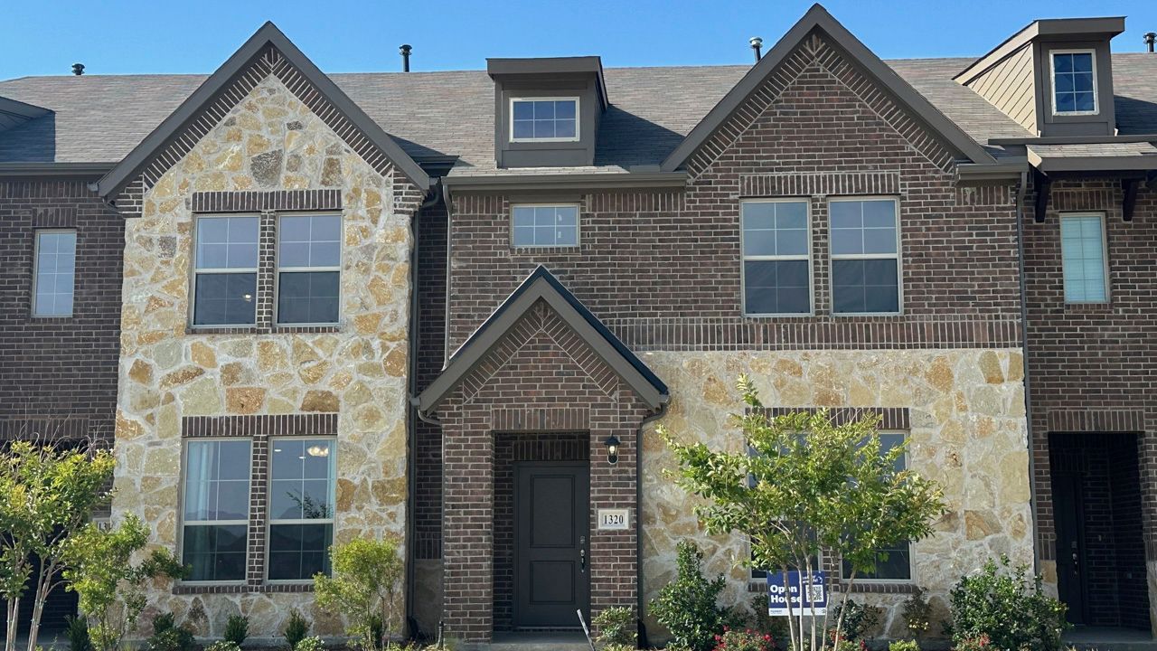 Exterior:Elevation Image 0.