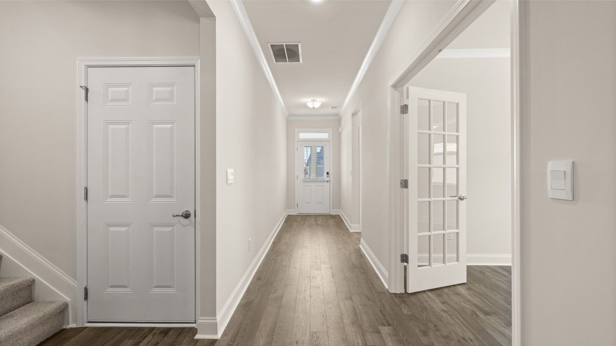 Exterior:Elevation Image 39.