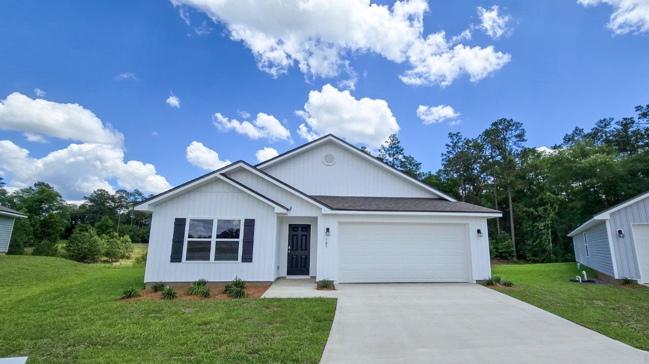 Exterior:Elevation Image 0.