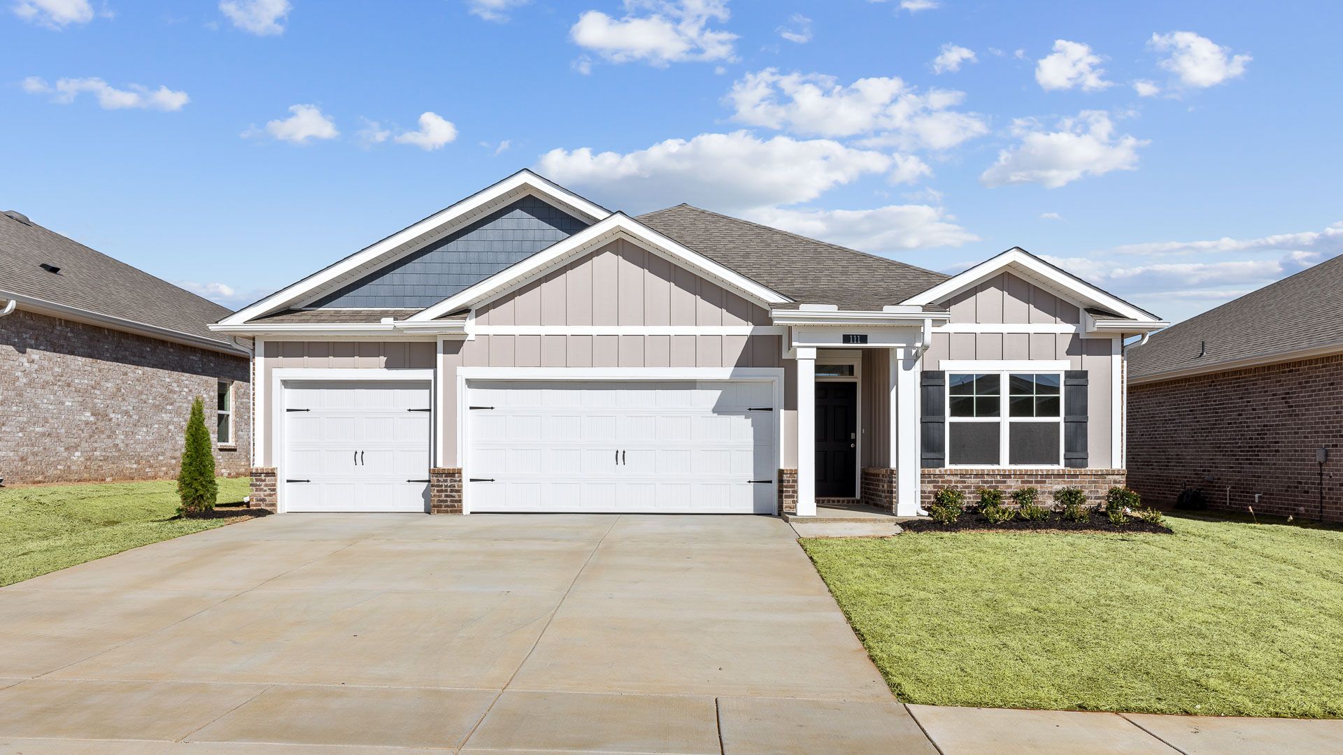 Exterior:Elevation Image 0.