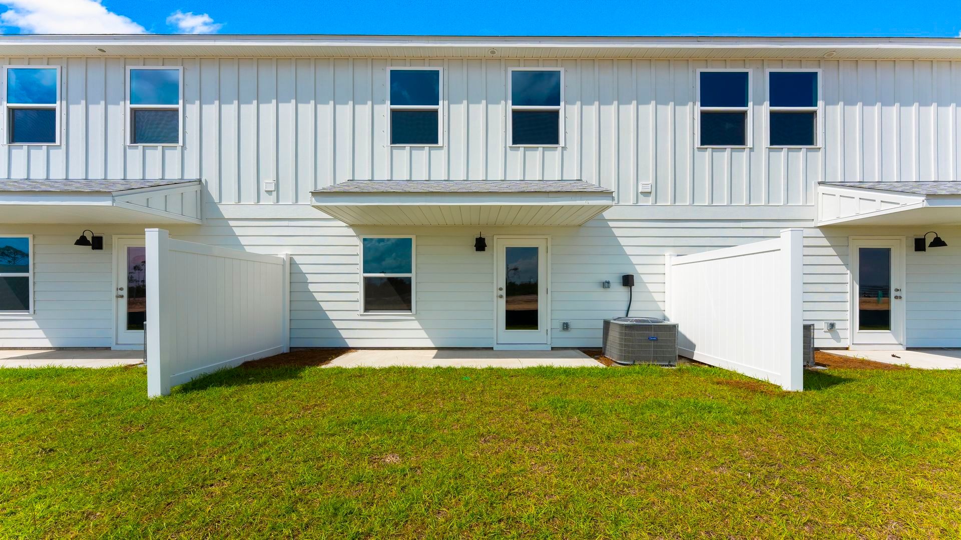 Exterior:Elevation Image 33.