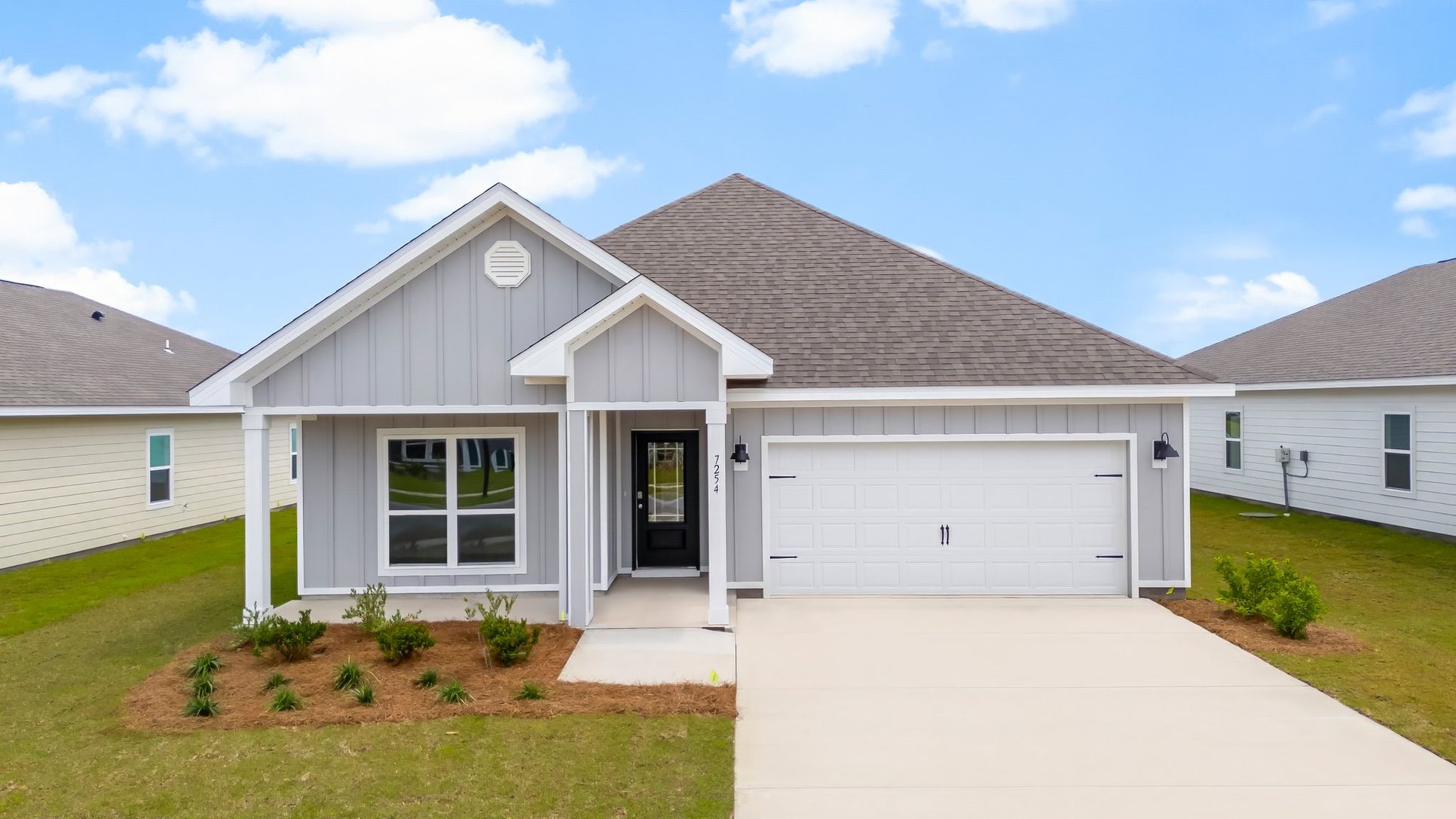 Exterior:Elevation Image 0.