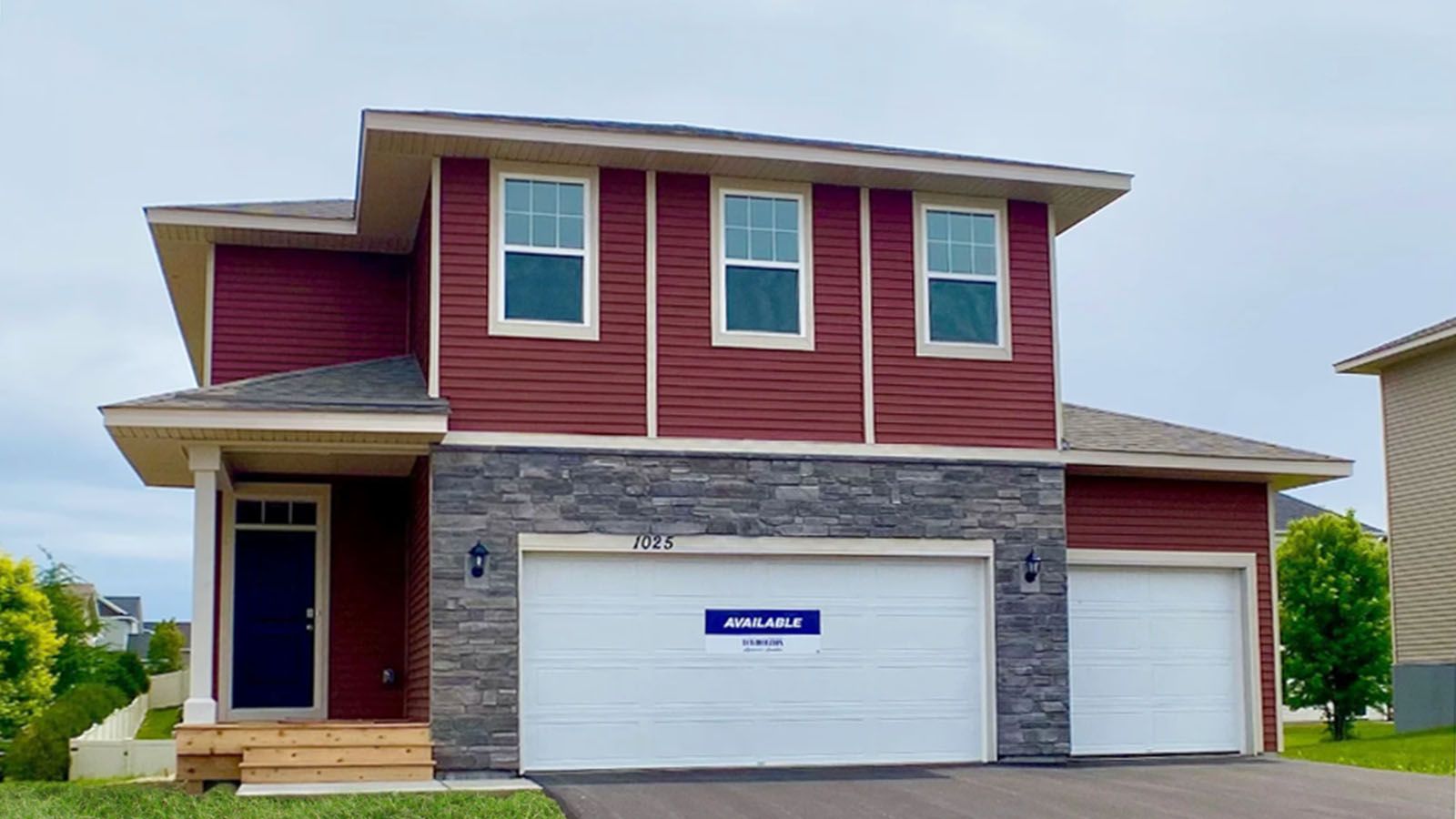 Exterior:Elevation Image 0.