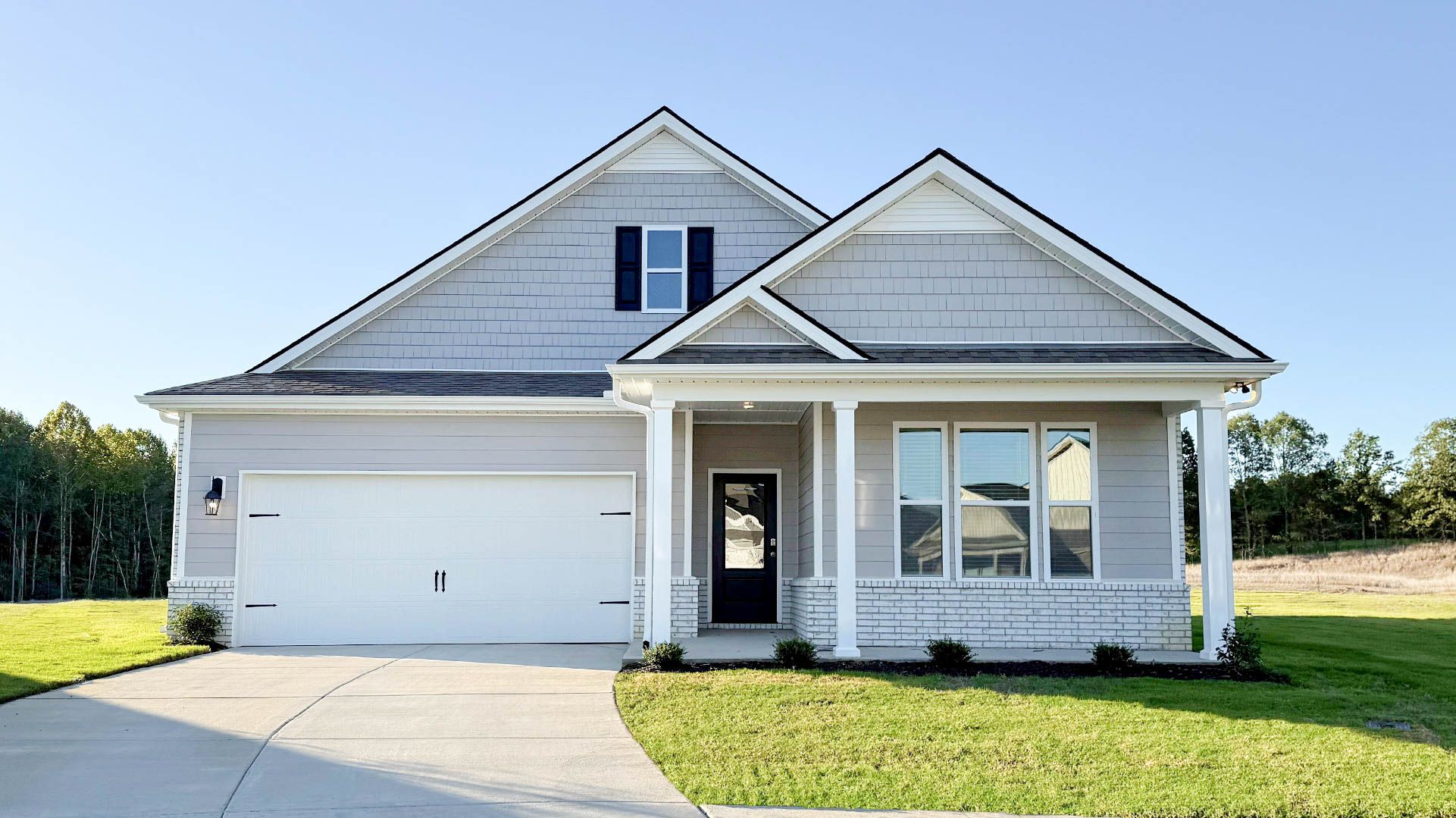 Exterior:Elevation Image 0.