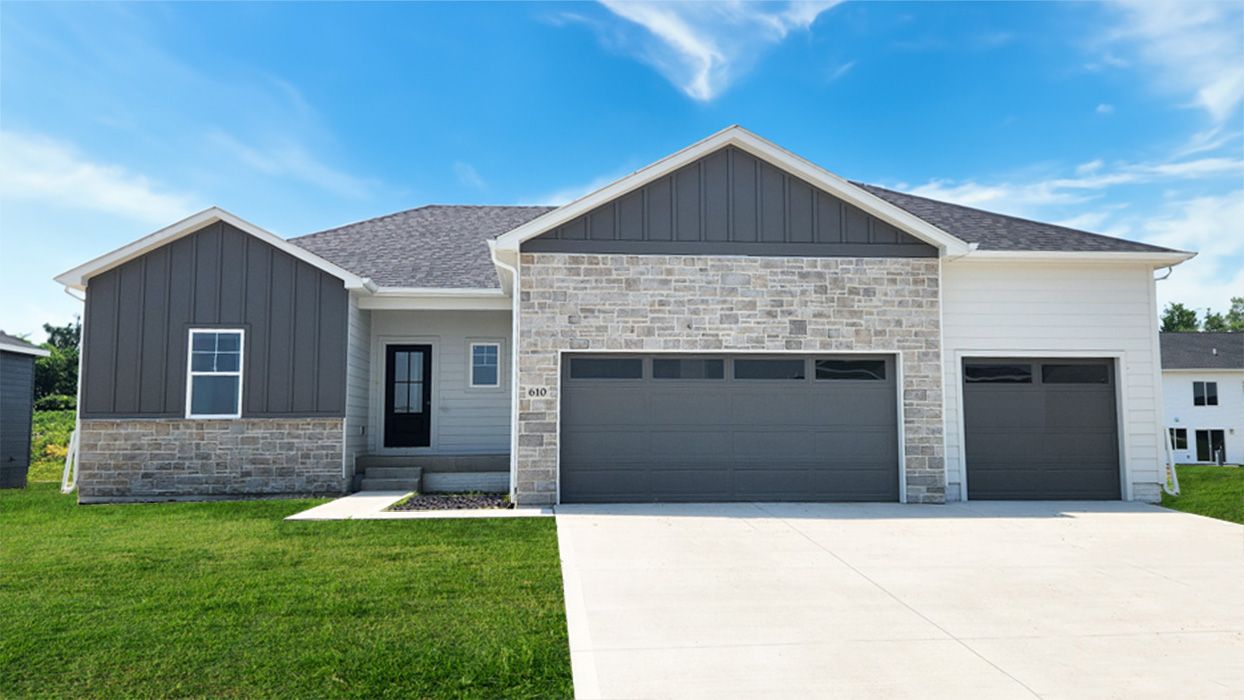 Exterior:Elevation Image 0.
