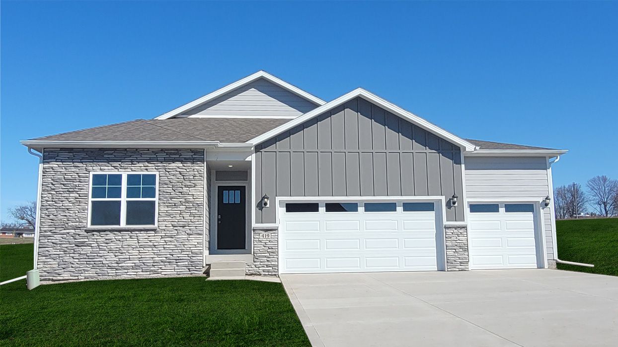 Exterior:Elevation Image 0.