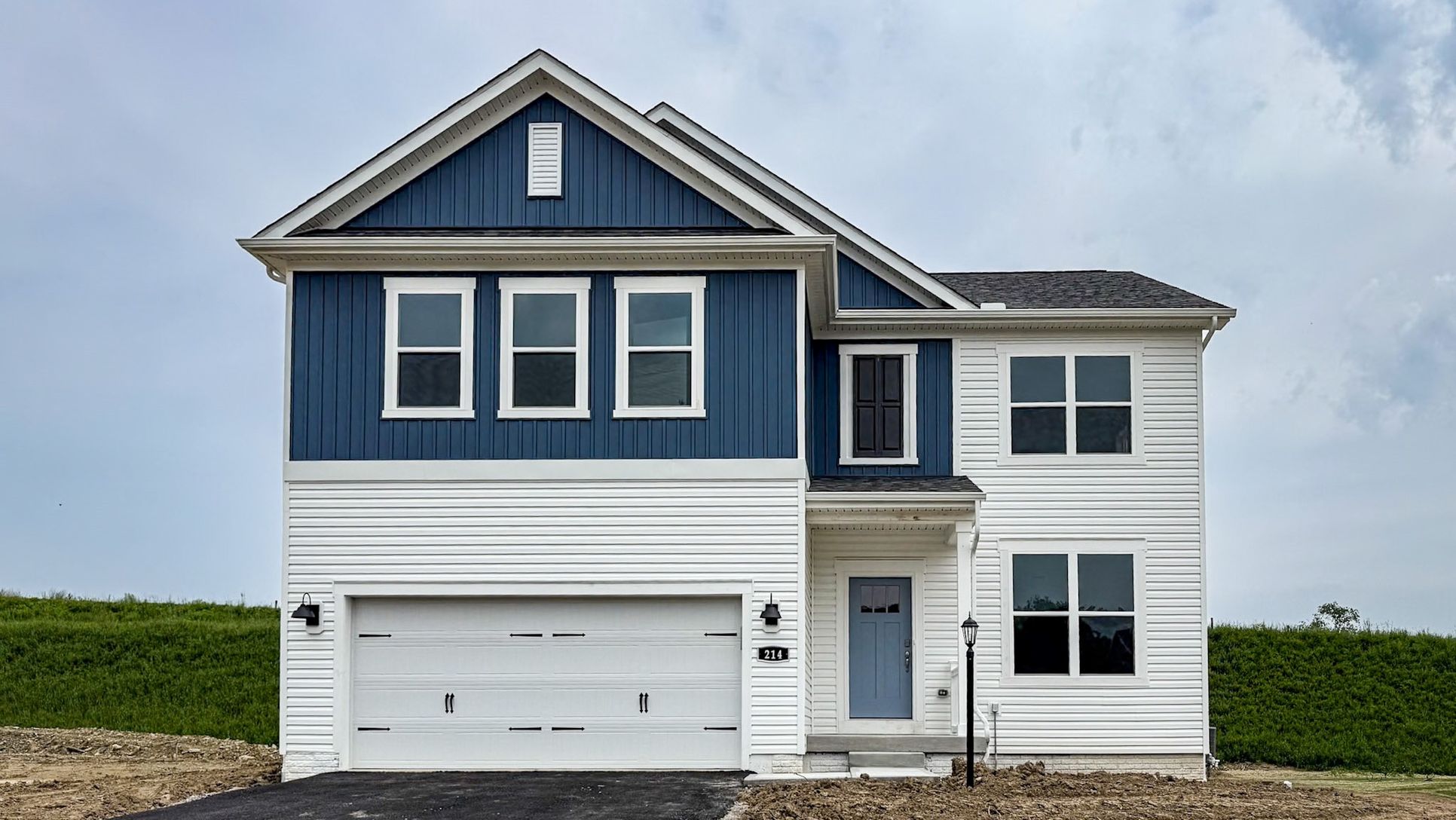 Exterior:Elevation Image 0.