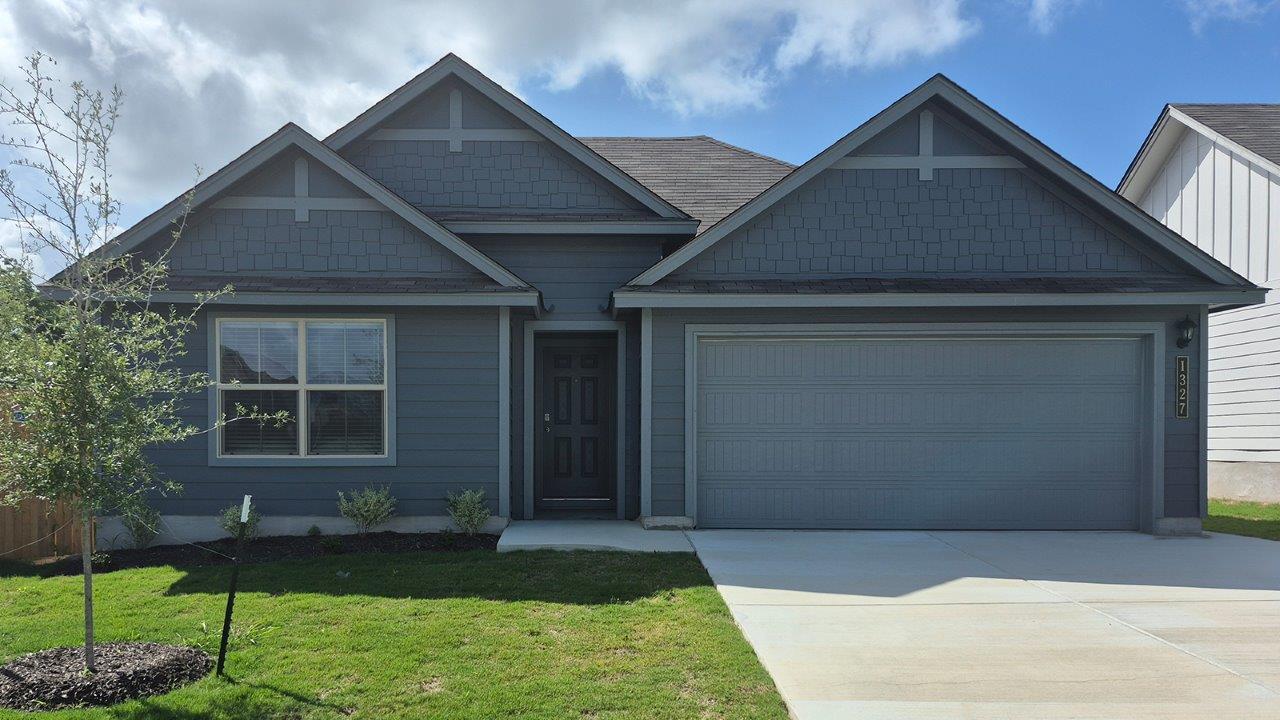 Exterior:Elevation Image 0.