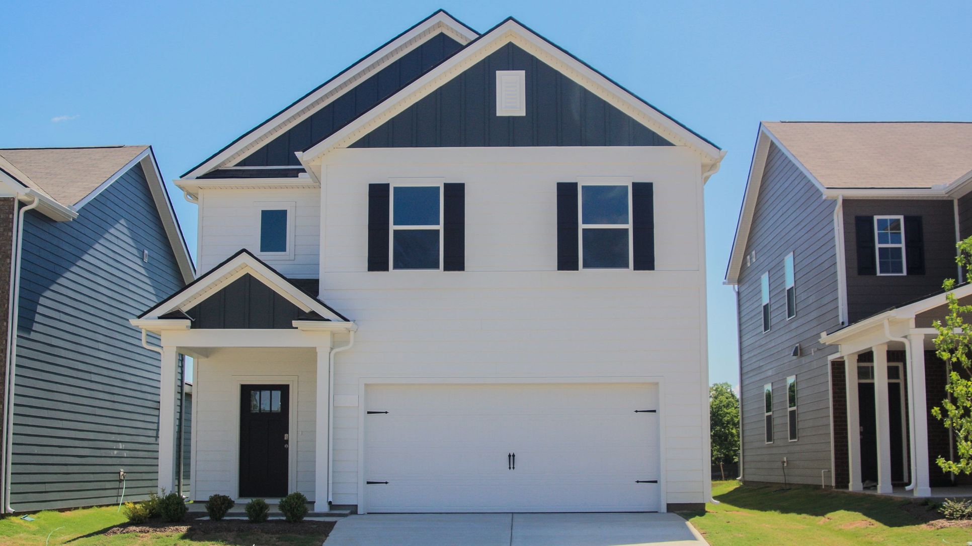 Exterior:Elevation Image 0.